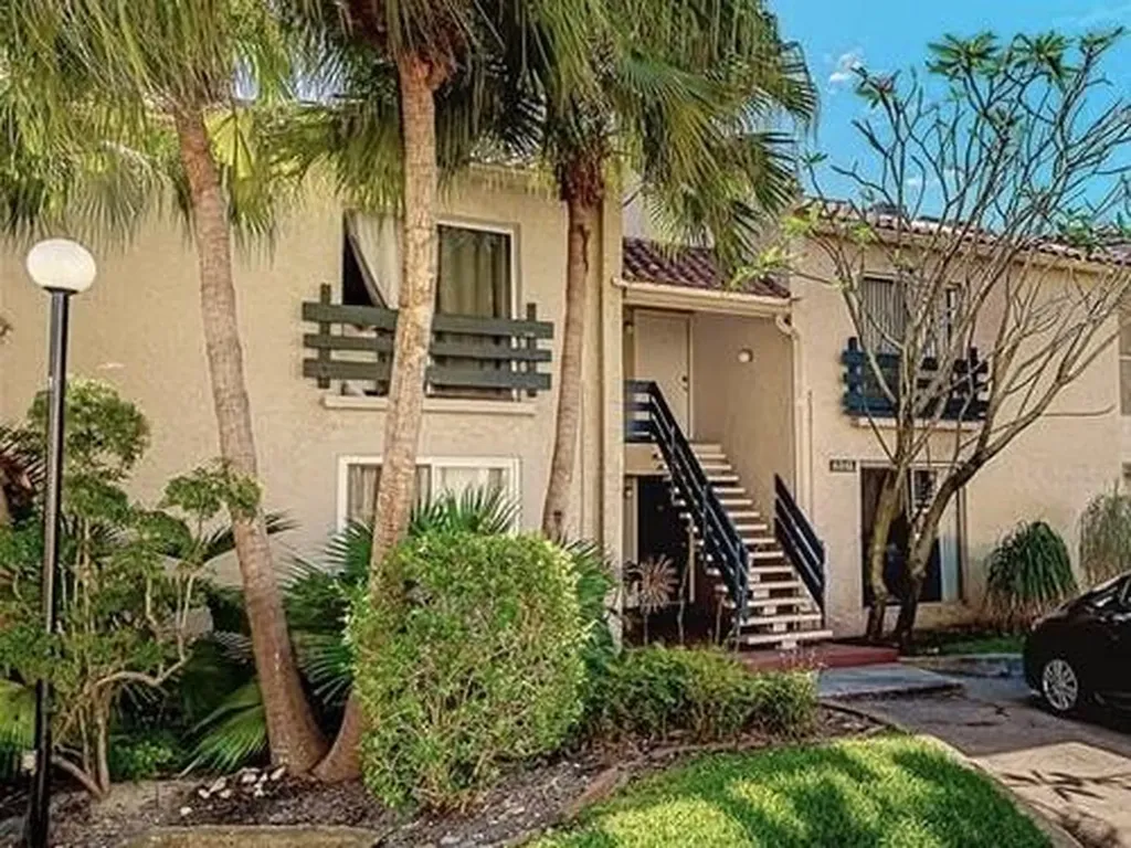 5308 Ne 6th Avenue Oakland Park FL 33334