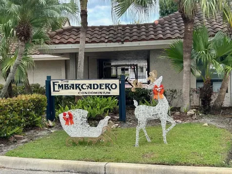 5308 Ne 6th Avenue Oakland Park FL 33334