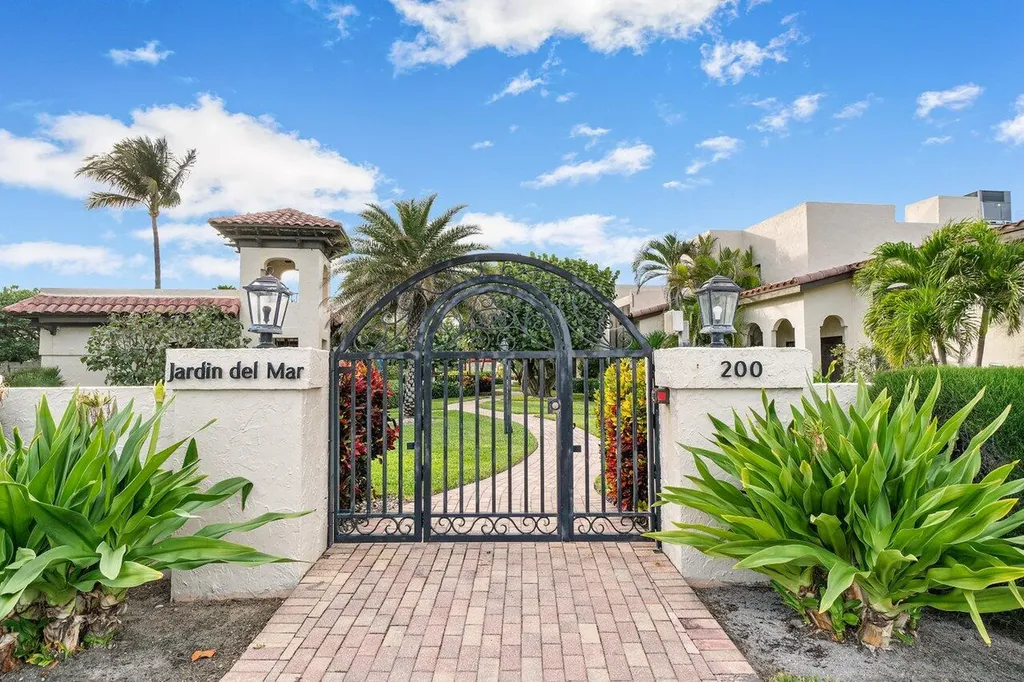 200 S Ocean Boulevard Delray Beach FL 33483