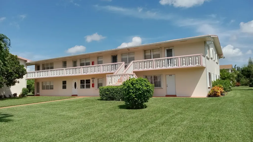 262 Norwich K West Palm Beach FL 33417