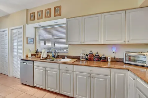 2201 Nw 53rd Street Boca Raton FL 33496