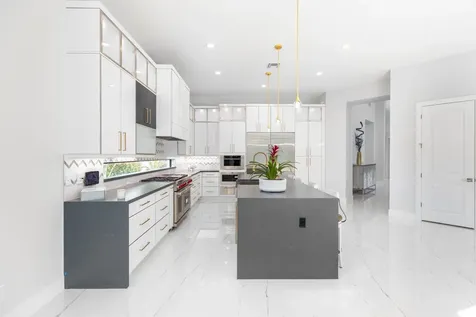 2740 Nw 69th Street Boca Raton FL 33496