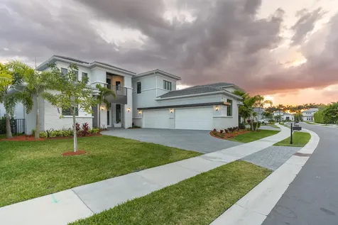 2740 Nw 69th Street Boca Raton FL 33496
