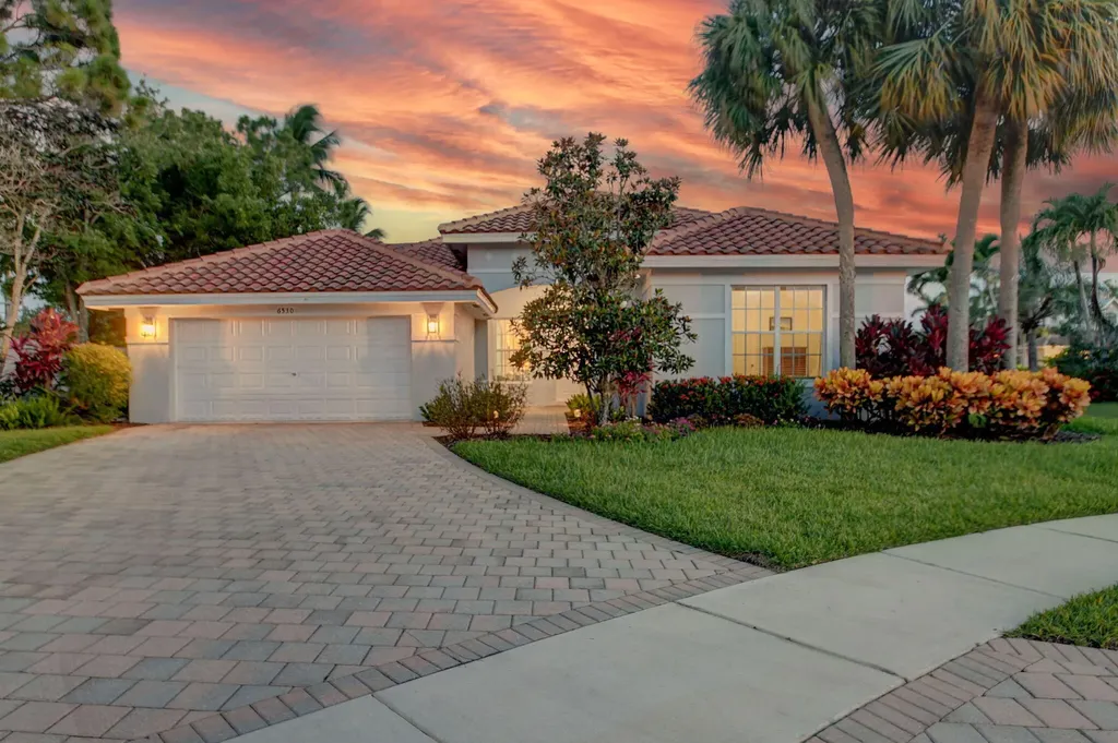 6530 Jog Estates Lane Boynton Beach FL 33437