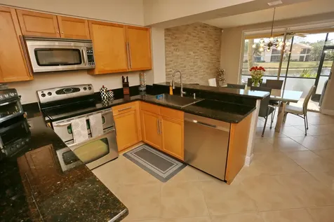 23085 Aqua View Boca Raton FL 33433