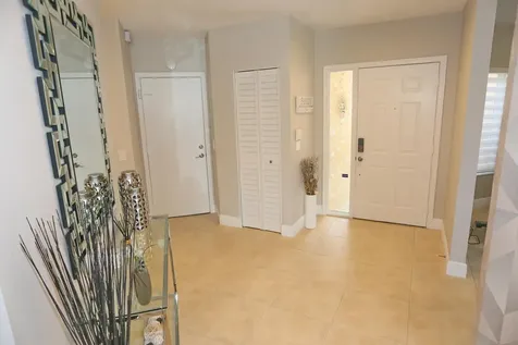 23085 Aqua View Boca Raton FL 33433