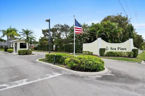 8182 Se Fox Hill Place Hobe Sound FL 33455