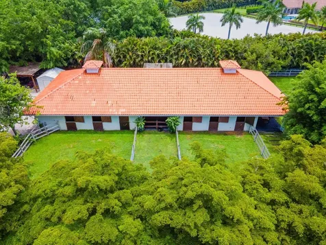 2439 Appaloosa Trail Wellington FL 33414