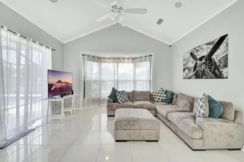 1711 Sw Mockingbird Drive Port Saint Lucie FL 34986