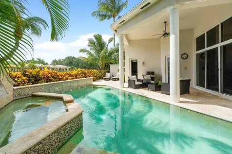 17952 Villa Club Way Boca Raton FL 33496