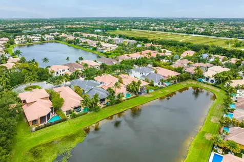 17952 Villa Club Way Boca Raton FL 33496