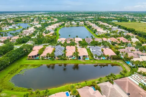 17952 Villa Club Way Boca Raton FL 33496