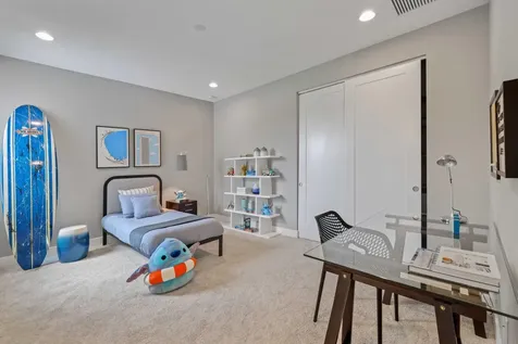 8821 Skyward Street Boca Raton FL 33496