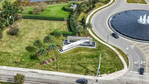 8821 Skyward Street Boca Raton FL 33496