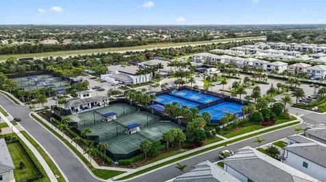 8821 Skyward Street Boca Raton FL 33496
