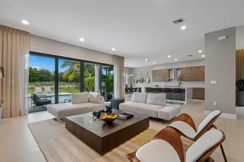 8821 Skyward Street Boca Raton FL 33496