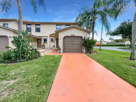 8939 Sw 21st Court Boca Raton FL 33433