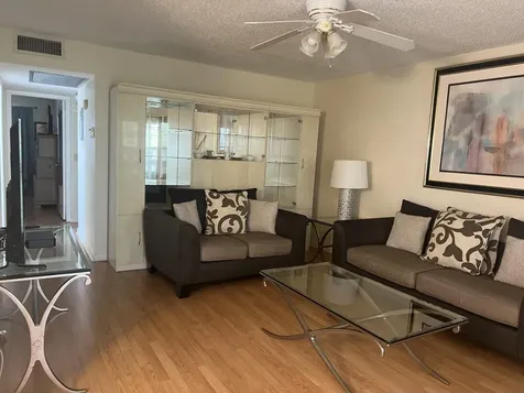 318 Mansfield H Boca Raton FL 33434
