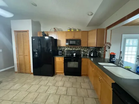 398 Sw Ryan Avenue Port Saint Lucie FL 34953