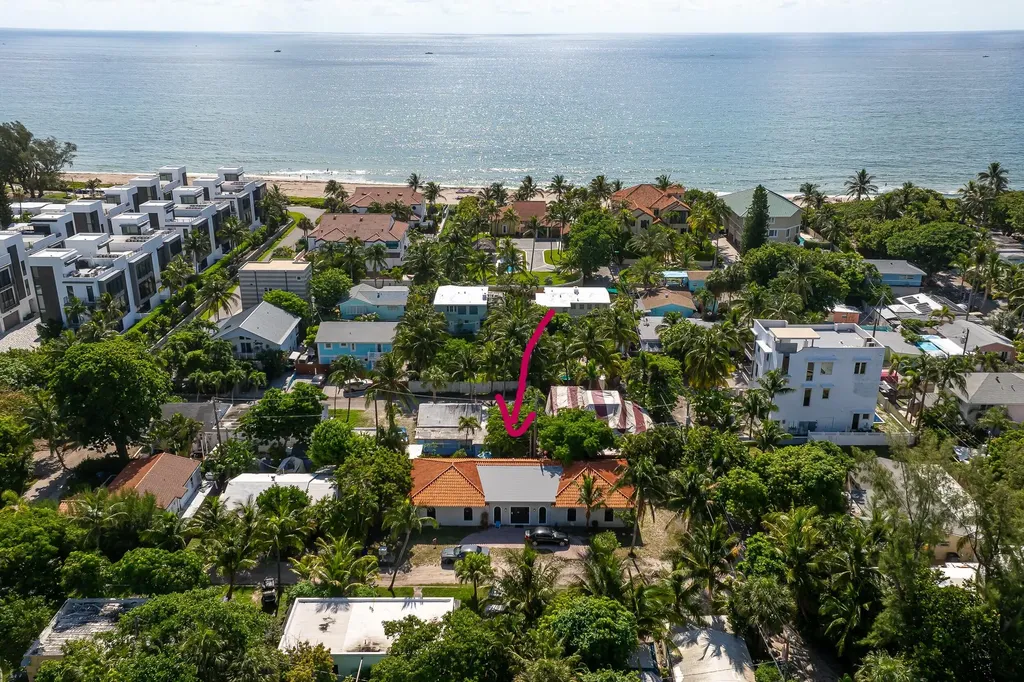 1 Kenmore Lane Boynton Beach FL 33435