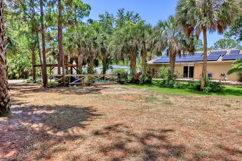 867 Peyton Avenue Palm Bay FL 32908