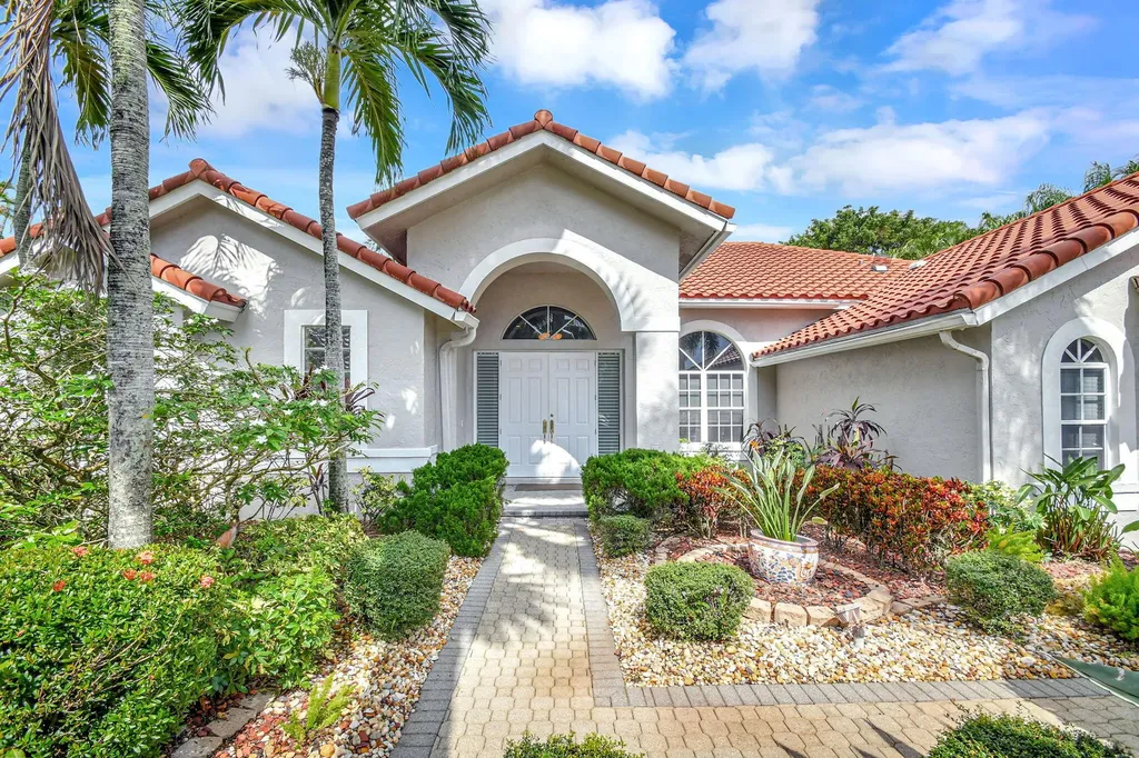8017 Desmond Drive Boynton Beach FL 33472