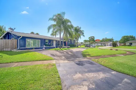 2108 Lake Bass Circle Lake Worth FL 33461