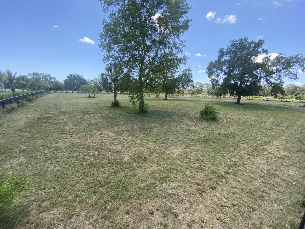 2098 Johnston Road Fort Pierce FL 34951