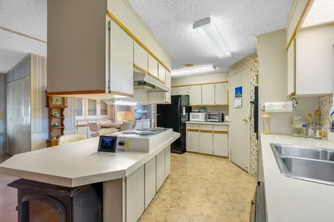 495 Dolphin Circle Barefoot Bay FL 32976