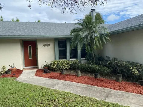6738 Nw Daffodil Lane Port Saint Lucie FL 34983