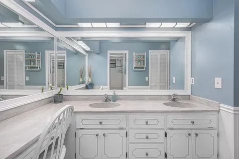 6738 Nw Daffodil Lane Port Saint Lucie FL 34983
