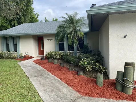 6738 Nw Daffodil Lane Port Saint Lucie FL 34983