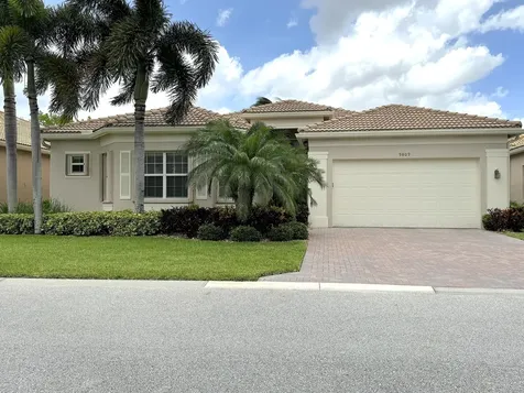 9809 Halston Manor Boynton Beach FL 33473