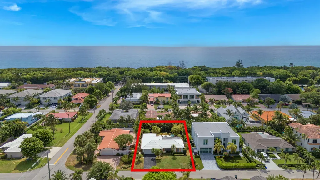 366 Ne Wavecrest Court Boca Raton FL 33432