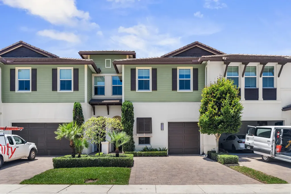 23009 Clear Echo Drive Boca Raton FL 33433
