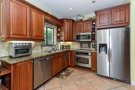 5620 Amersham Way Boca Raton FL 33486