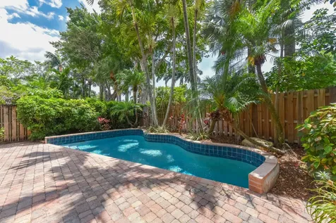 5620 Amersham Way Boca Raton FL 33486