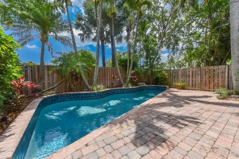 5620 Amersham Way Boca Raton FL 33486