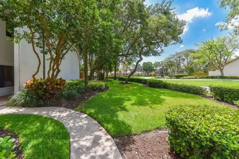 5620 Amersham Way Boca Raton FL 33486