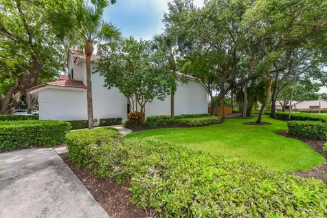 5620 Amersham Way Boca Raton FL 33486