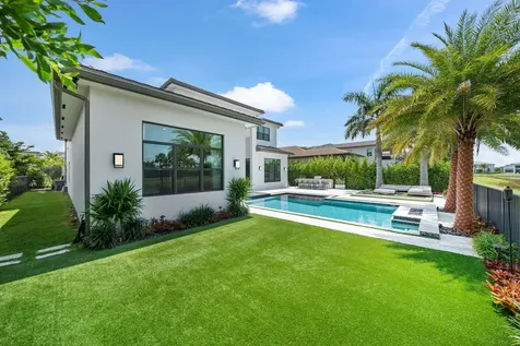 9623 Macchiato Avenue Boca Raton FL 33496