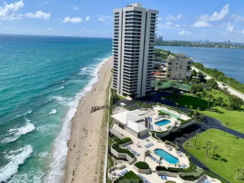 5540 N Ocean Drive Riviera Beach FL 33404