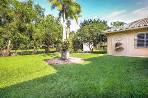 15314 70th Trail Palm Beach Gardens FL 33418
