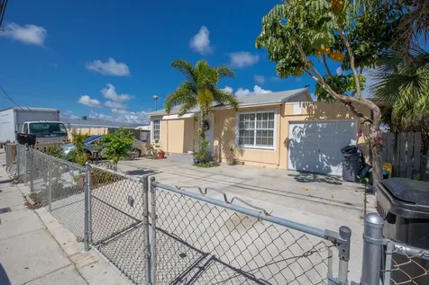 922 S Dixie Street Lake Worth Beach FL 33460