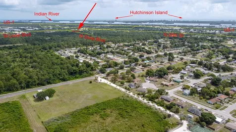 00 W Dixie Boulevard Fort Pierce FL 34946