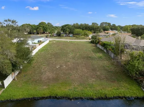 420 NE Cornwall Avenue Port Saint Lucie FL 34983