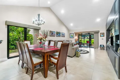 9306 Vista Del Lago Boca Raton FL 33428