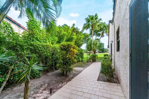 9306 Vista Del Lago Boca Raton FL 33428