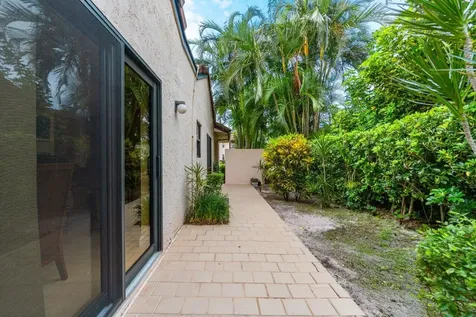 9306 Vista Del Lago Boca Raton FL 33428