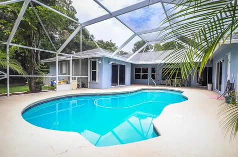 15857 87th Trail Palm Beach Gardens FL 33418